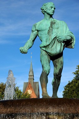 Duve- oder Sämannbrunnen (Foto: Detlef René Spanka)