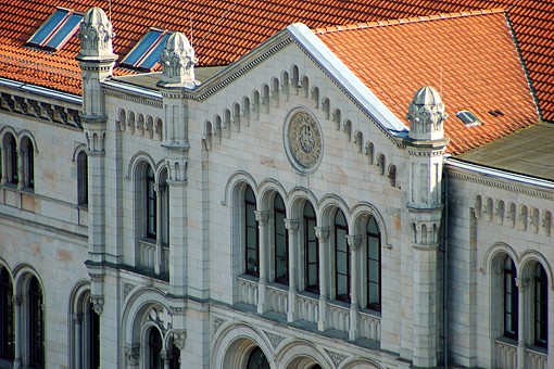 Ehem. Gebäude der Staatsregierung (Foto: Detlef René Spanka)