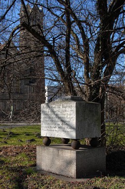 Grabstein des Freiherrn v. Baring (Foto: Detlef René Spanka)