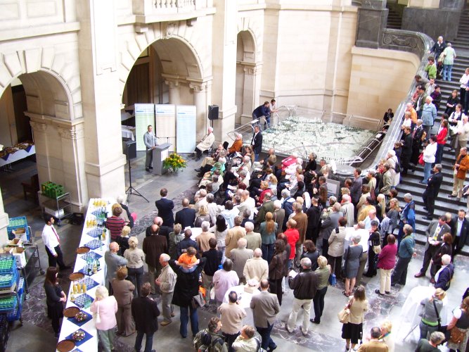 Ausstellungseröffung Blauer Faden