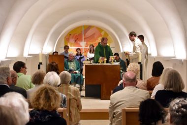 Gottesdienst in der Krypta der Basilika St. Clemens